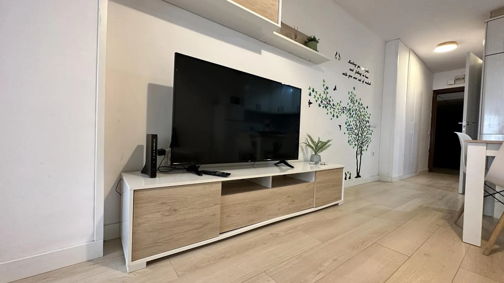 Ver1 - Terraza - 1 Dorm - Wifi - Centro A 100 Metros - Playa A 600 Metros Torremolinos 0*,