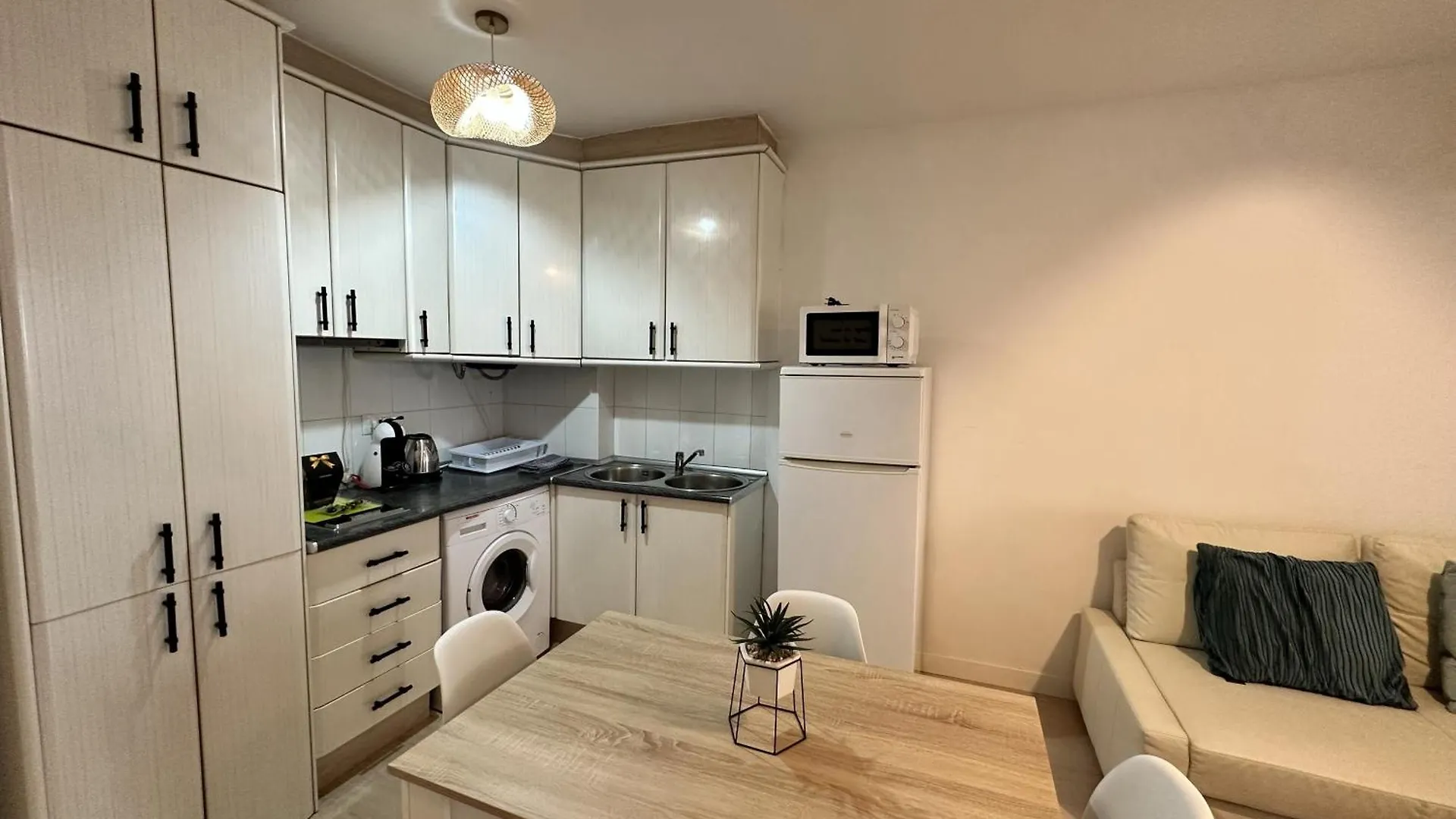 Ver1 - Terraza - 1 Dorm - Wifi - Centro A 100 Metros - Playa A 600 Metros Torremolinos Apartment